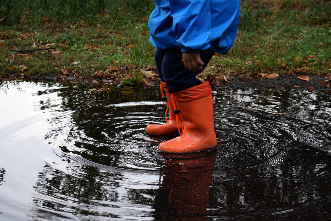Puddle, Rainy Day, Spring, Rainboots, April, May